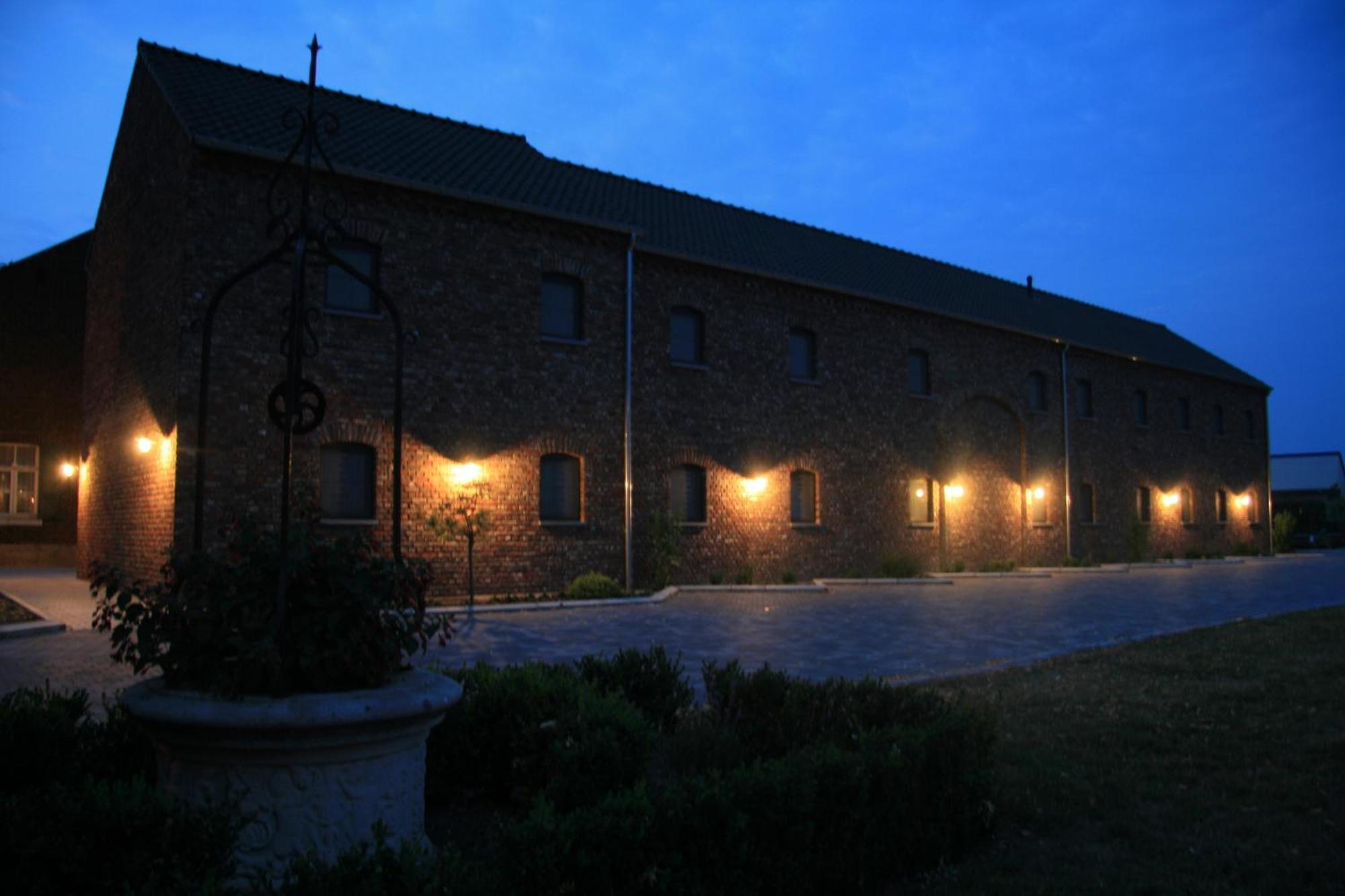 Hotel Oude Eycke มาเซค ภายนอก รูปภาพ