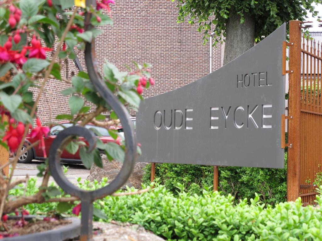 Hotel Oude Eycke มาเซค ภายนอก รูปภาพ